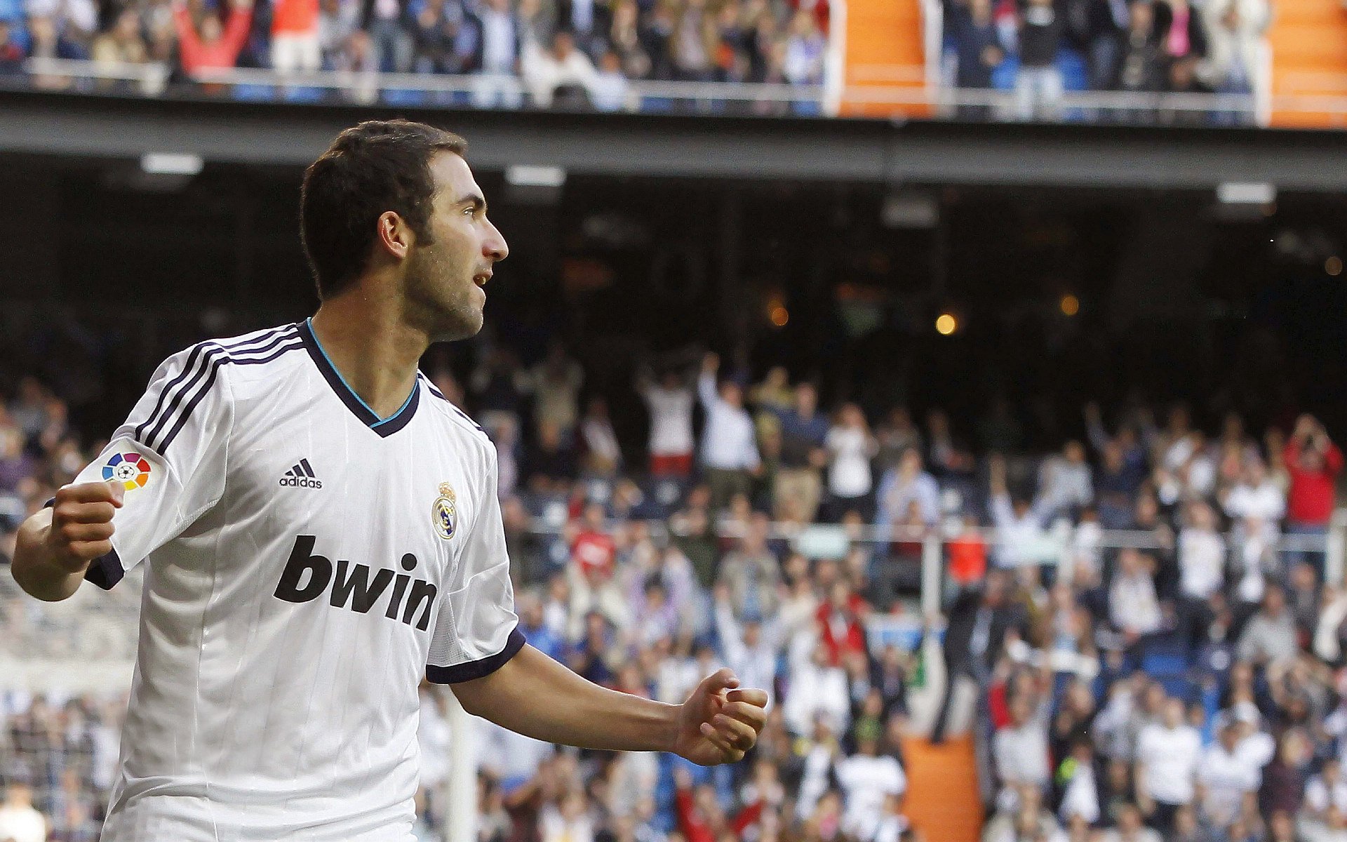 头槌砸碎心魔!申花赢球却帮海港登基?中超争冠荒诞剧本上演,申花队2021中超赛程